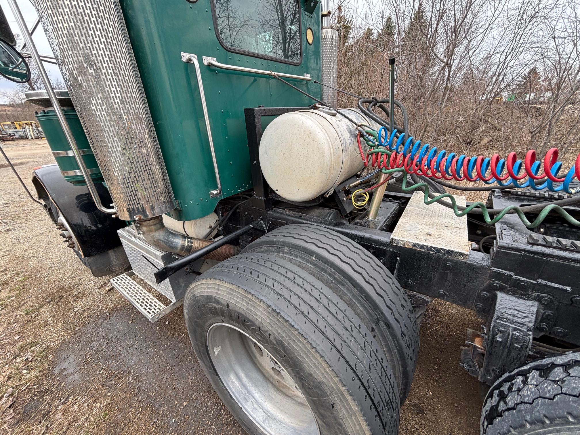 1993 PETERBILT 379 - Image 2